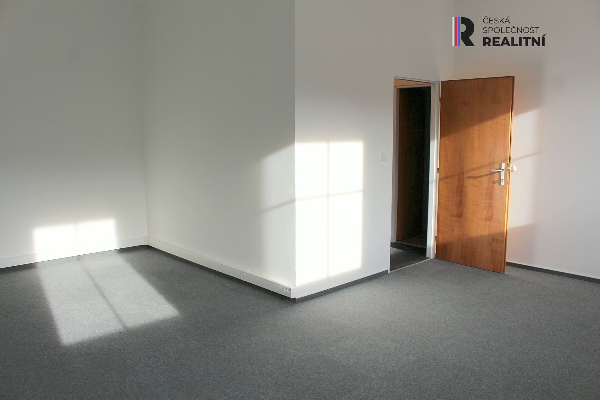 Pronájem kancelář - T. G. Masaryka, Karlovy Vary, 42 m²