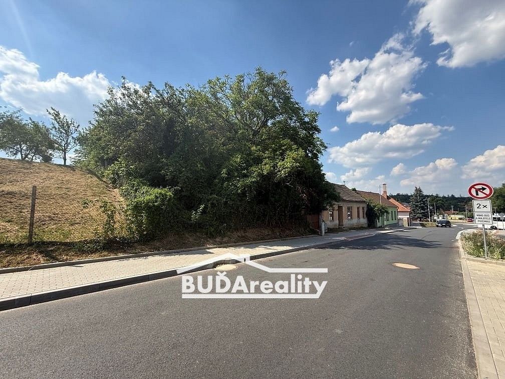 Pozemky pro bydlení, Tavíkovice, okres Znojmo - 1
