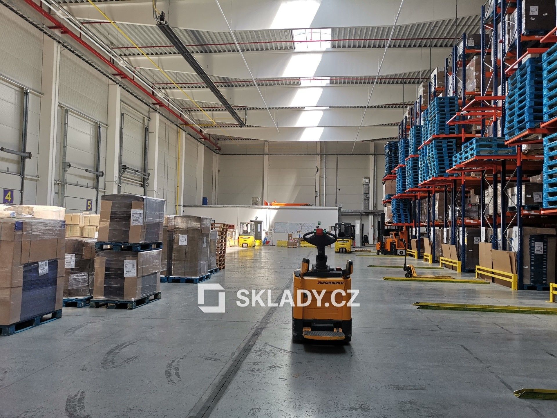 Pronájem sklad - Český Újezd, Chlumec, 2 m²