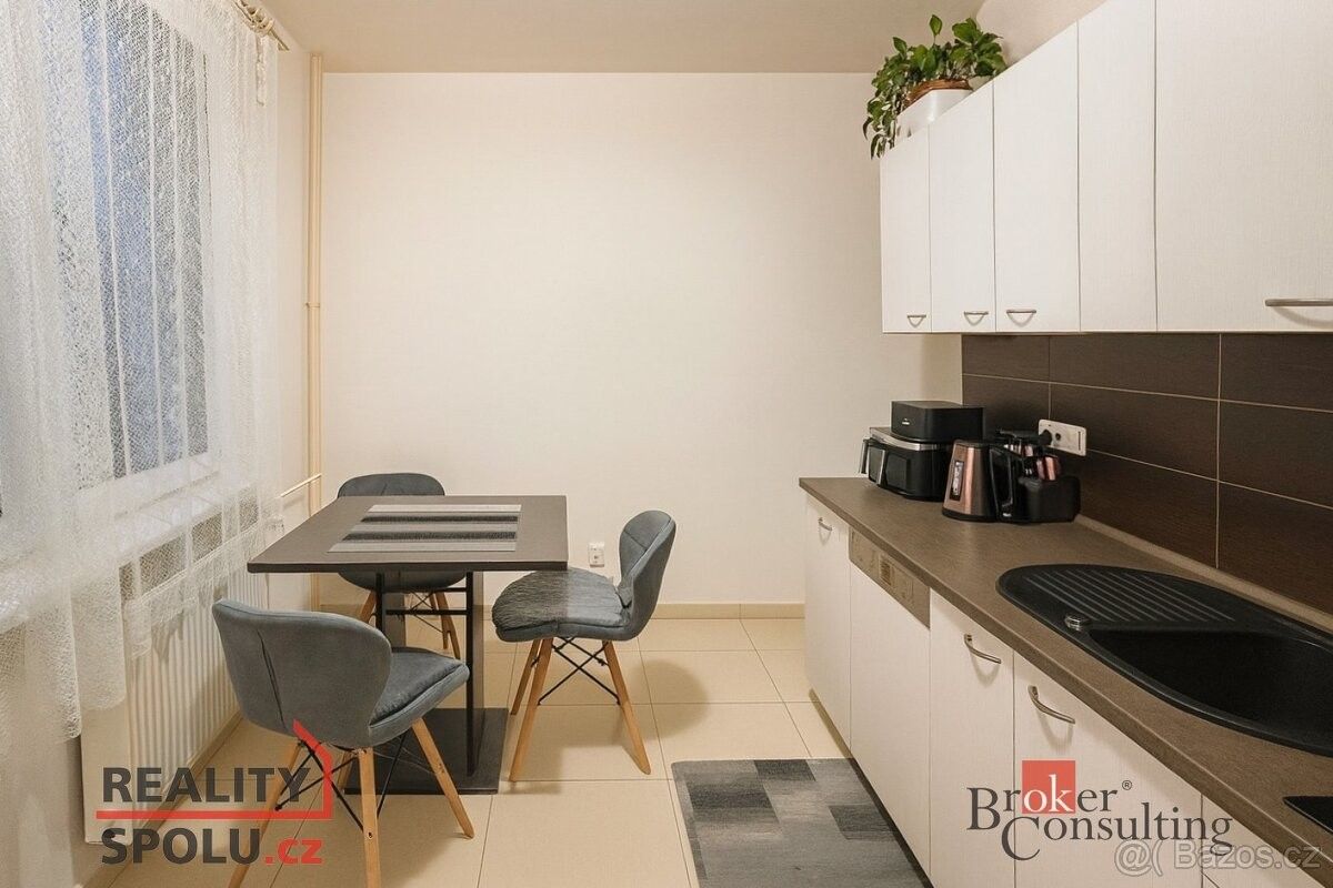 Prodej byt - Ostrov nad Ohří, 363 01