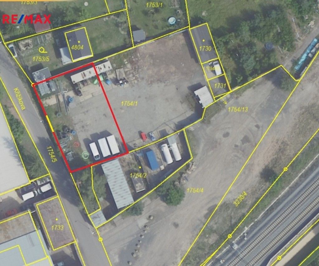 Pronájem pozemek - Čelákovice, 600 m²