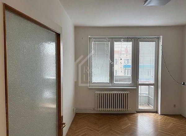 3+1, U Slavie, Praha, 71 m²