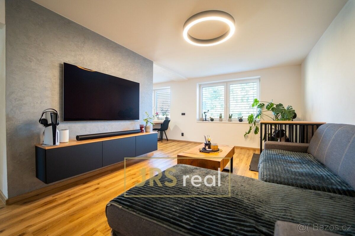 Prodej byt - Hustopeče u Brna, 693 01