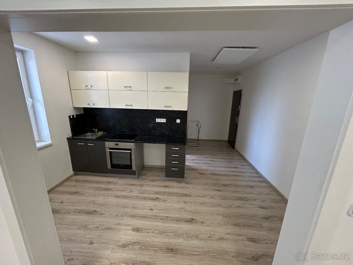 Byty, Liběšice u Žatce, 439 63