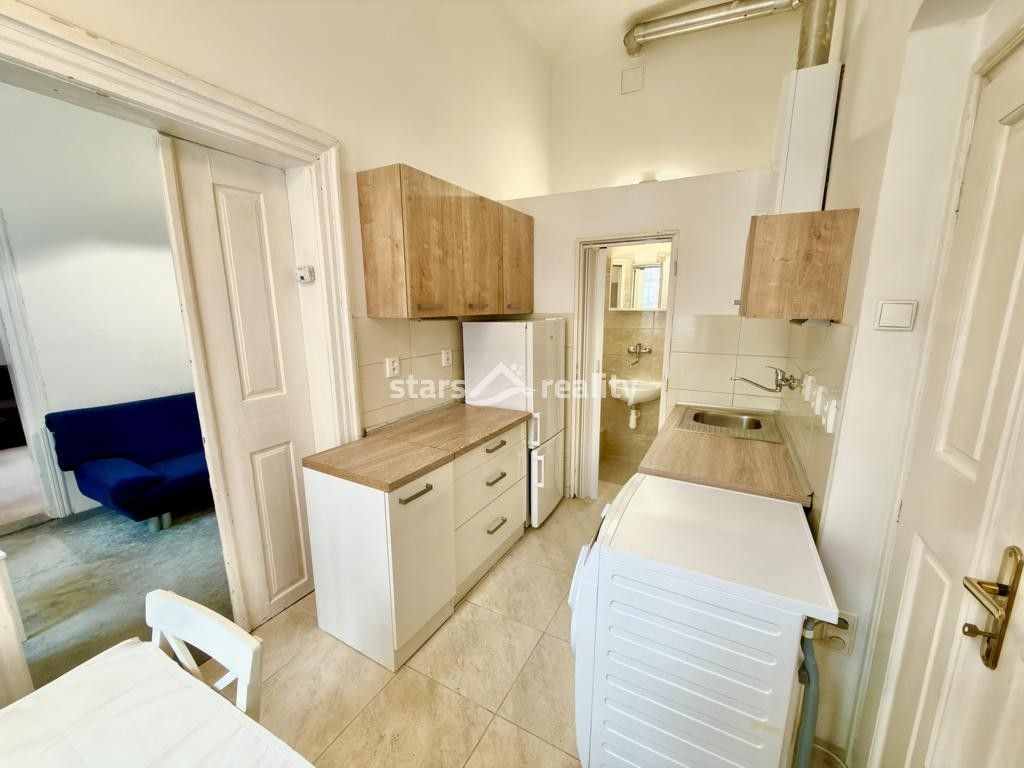 Prodej byt 2+1 - Smetanovo nábřeží, Praha, 30 m²