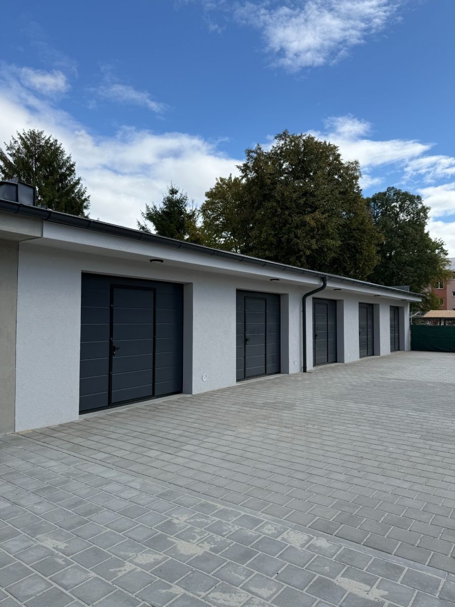 Garáže, Záhlinická, Hulín - Hulín, Zlínský kraj, 30 m² - 2