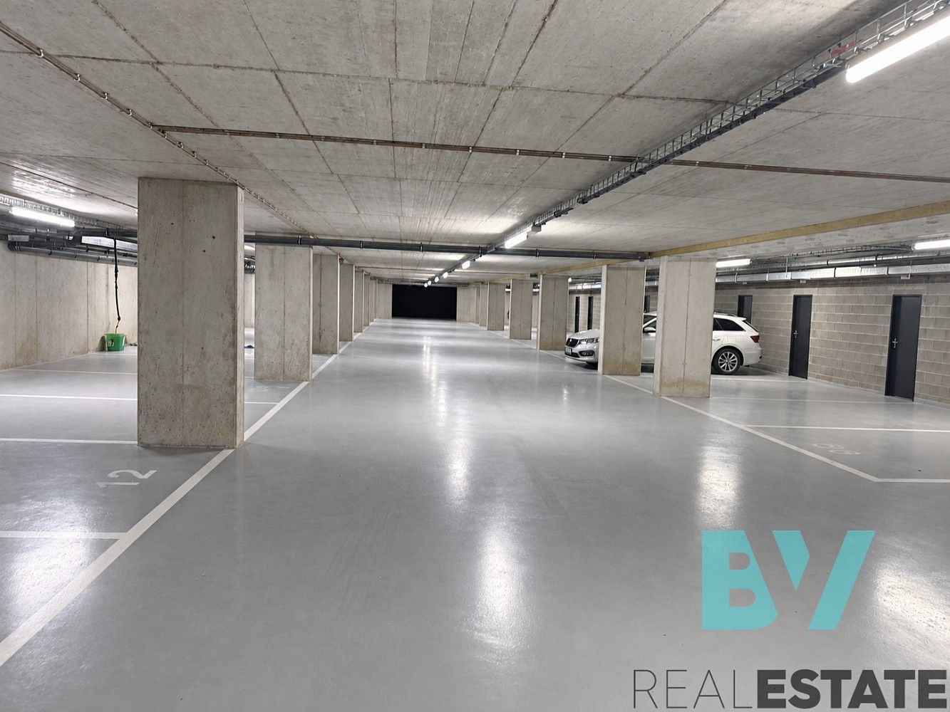 Pronájem ostatní - Praha - Kbely, okres Praha 19, Hlavní město Praha, 17 m² - 5