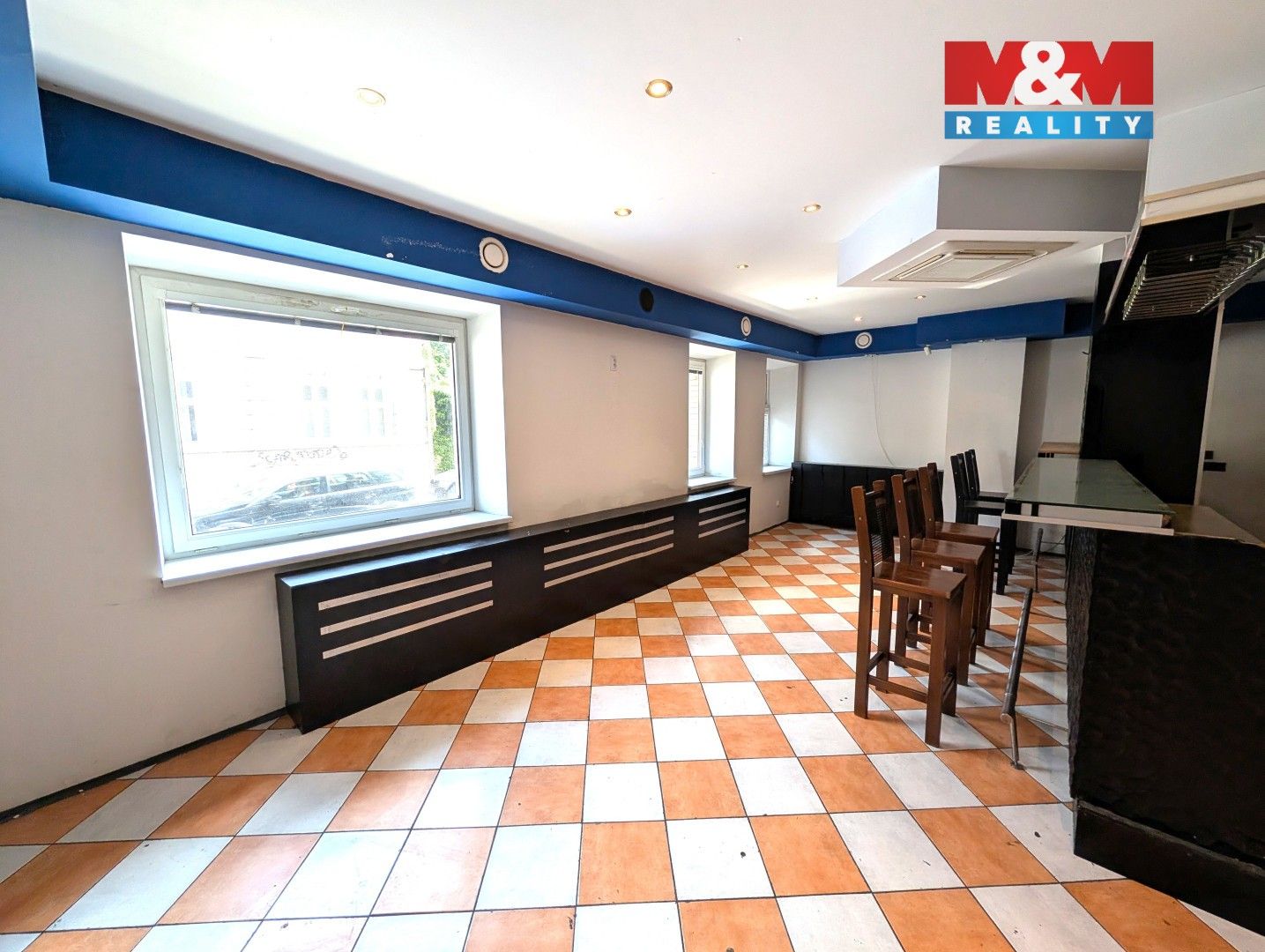 Restaurace, Poděbradova, Ostrava, 125 m² - 2