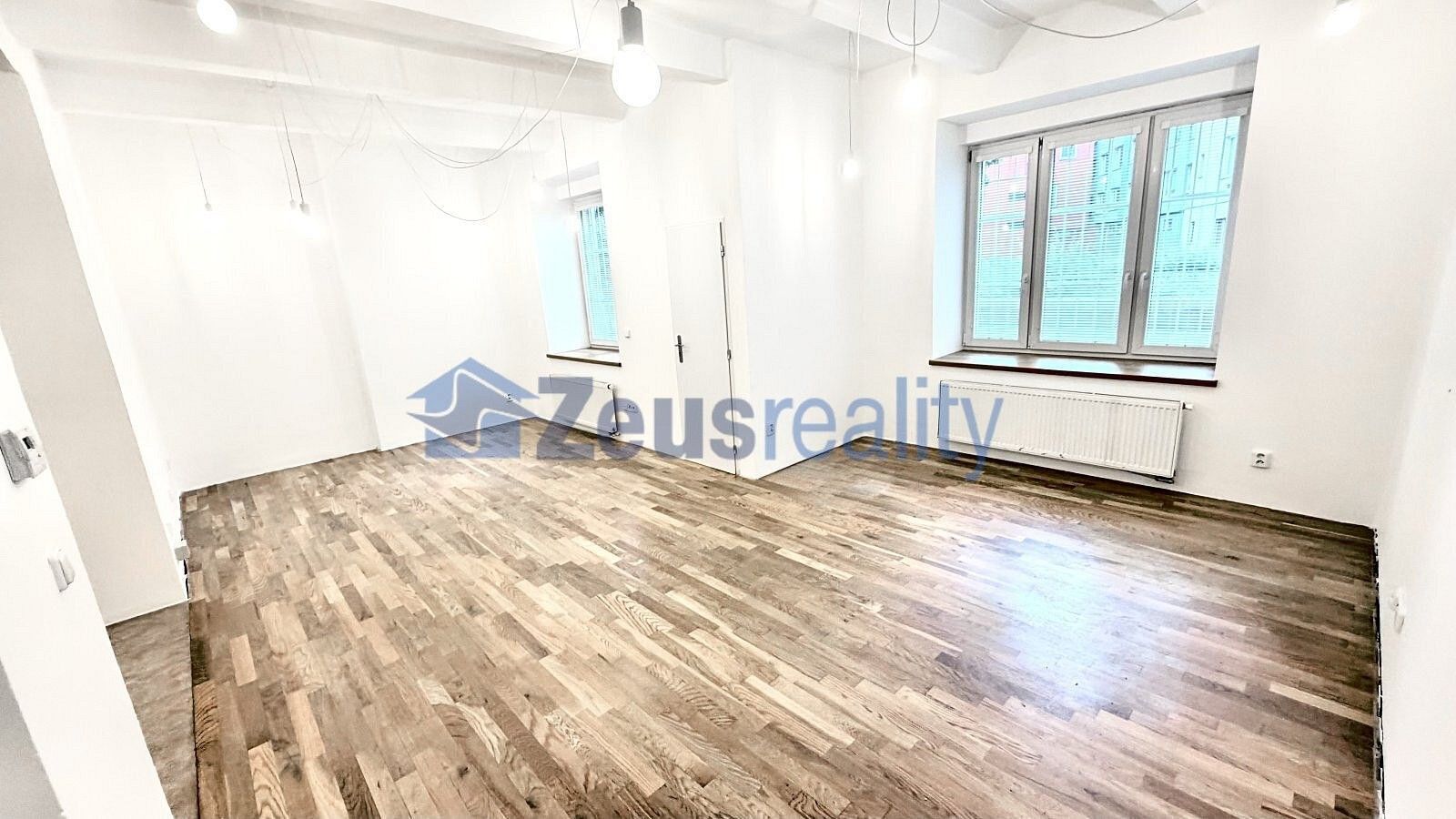 Obchodní prostory · 48 m² · Praha - Vysočany, okres Praha 9, Hlavní město Praha - 4