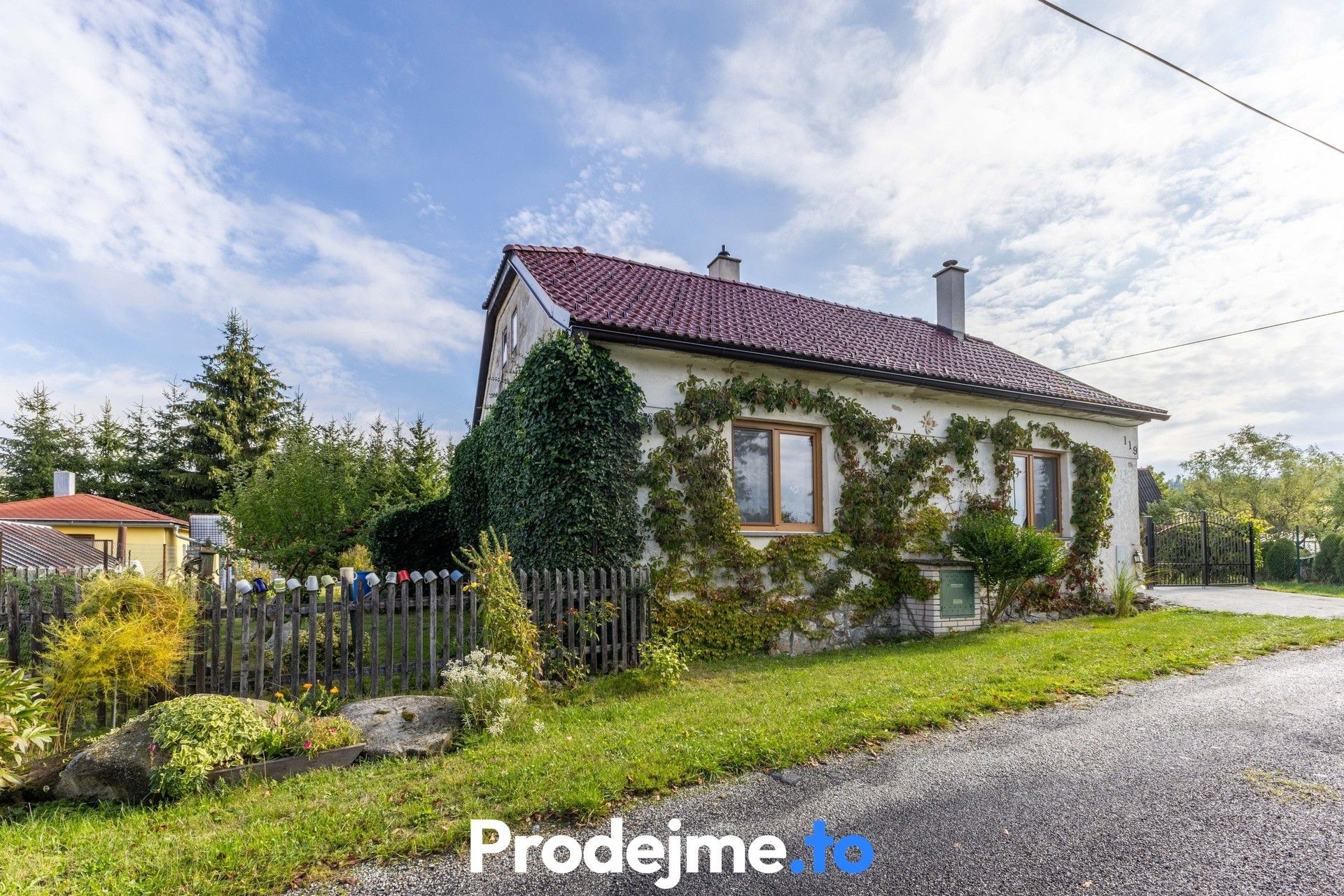 Hus, 89 m², grund 1277 m²