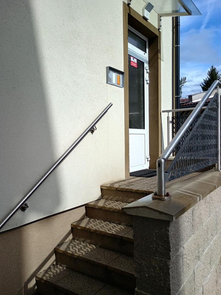 Kanceláře, Jáchymovská, Karlovy Vary - Bohatice, 21 m² - 2