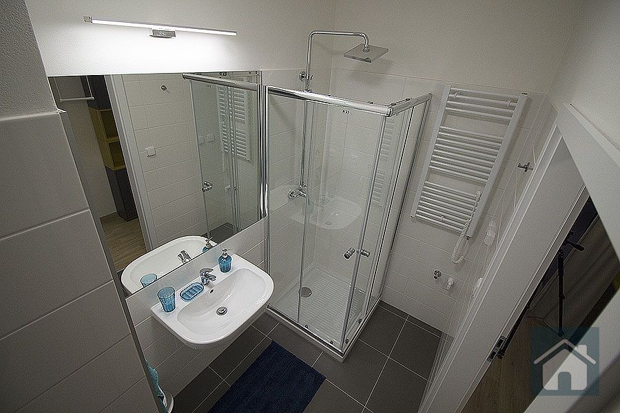 Pronájem byt 1+kk - Peroutkova, Praha, 27 m²