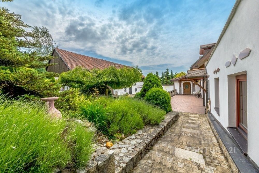 Rodinné domy, Mirotín, Mnich, 663 m²