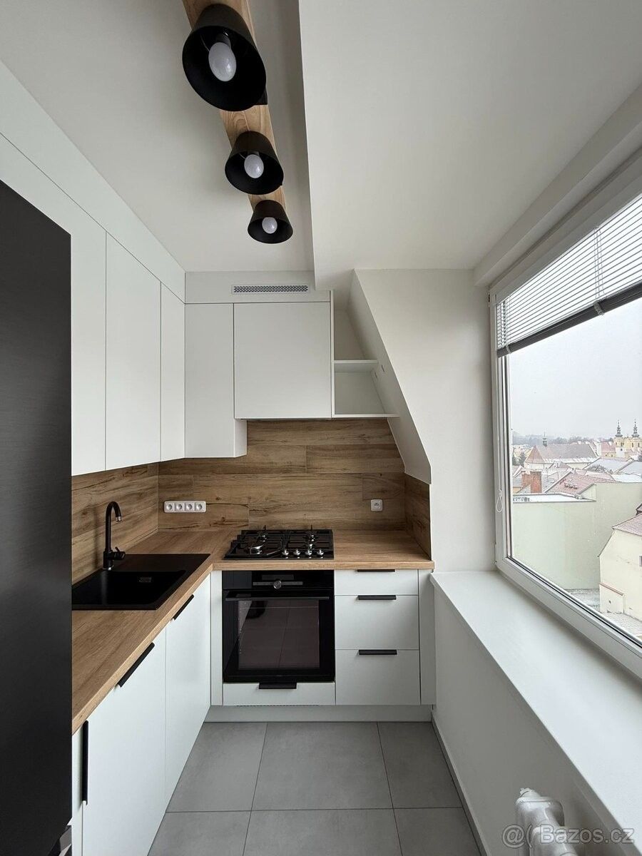 Byty, Strážnice, 696 62