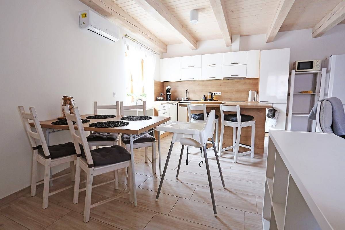 Chaty, Libice nad Cidlinou - Libice nad Cidlinou, Středočeský kraj
