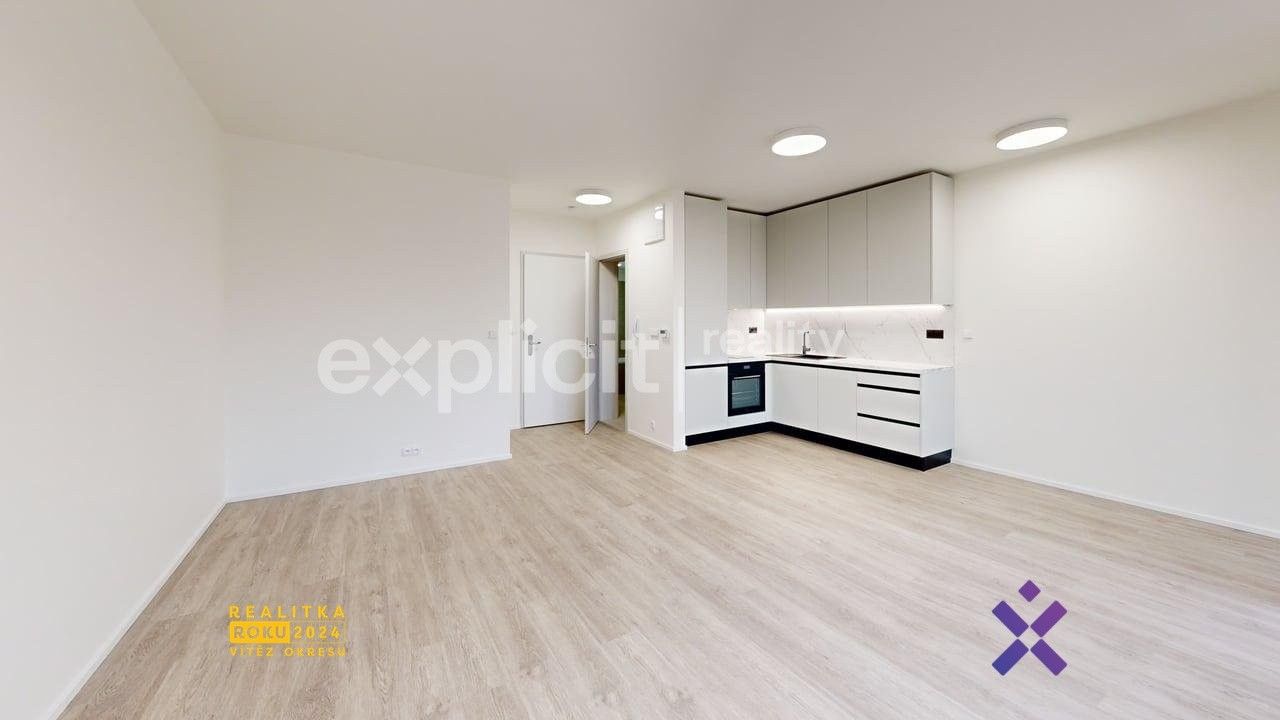 1+kk, Nad Stráněmi,Zlín,Zlín, 41 m²