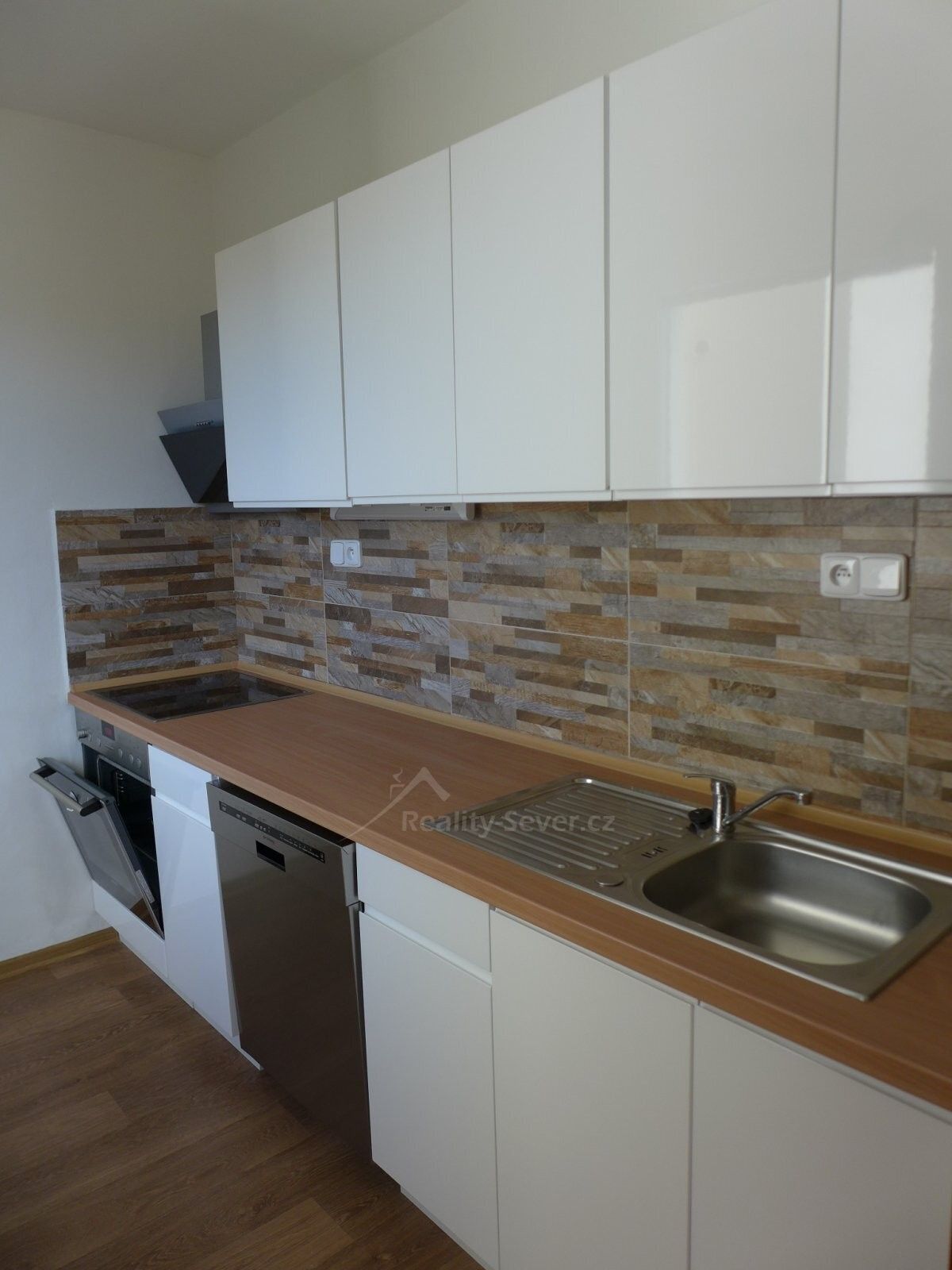 1+1, Alšova, Nový Bor, 39 m²