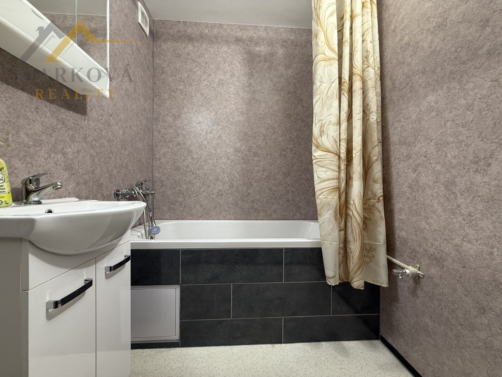 Pronájem byt 3+1 - Hlinecká 701, Týn nad Vltavou, 67 m² - 2