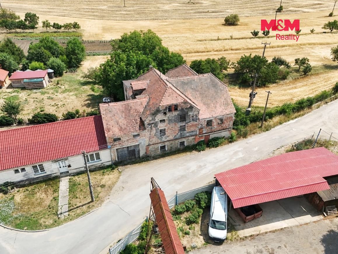 Nemovitost · 700 m² · Trstěnice - 3