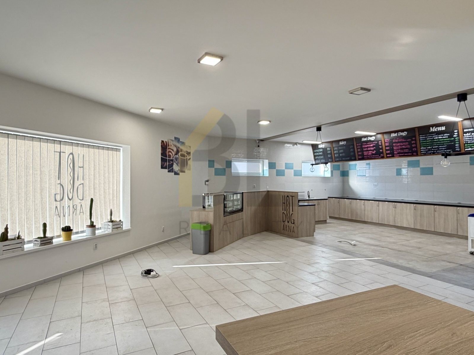 Pronájem obchodní prostory - Slavíkova, Hodonín, 122 m² - 5