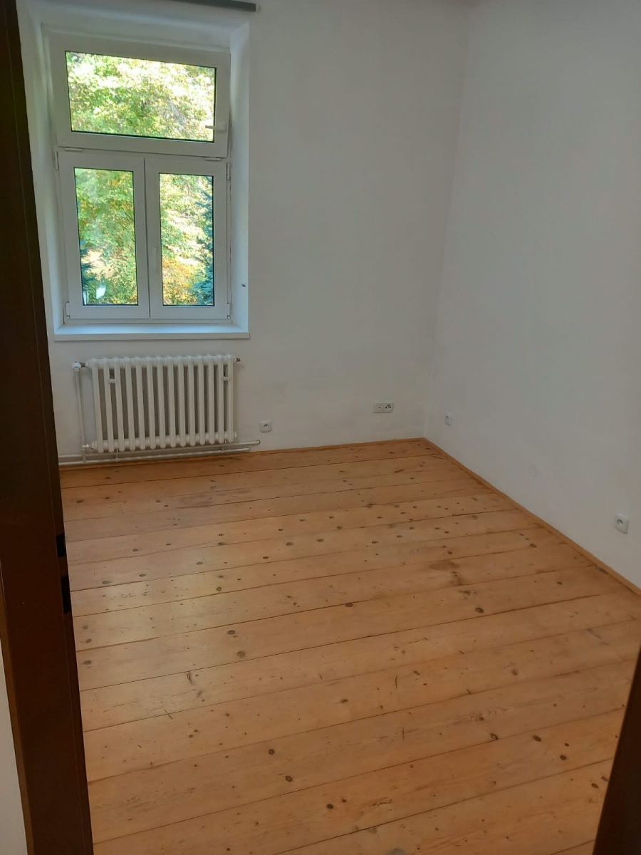 Byt 2+1 · 36 m² · Husovo náměstí, Praha - Uhříněves - 4
