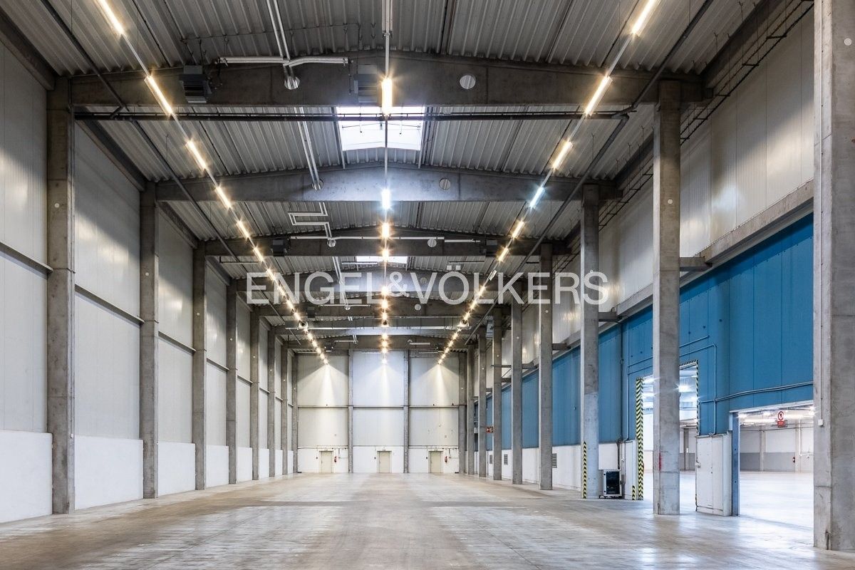 Pronájem sklad - Teslova 1171, Plzeň Skvrňany, 3 527 m² - 5