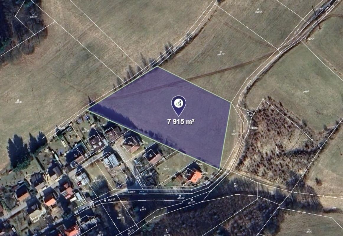 Louka, 1 979 m²