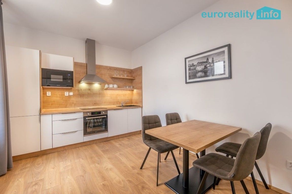 Pronájem byt 2+1 - náměstí Míru, Mladá Boleslav II, 73 m² - 5