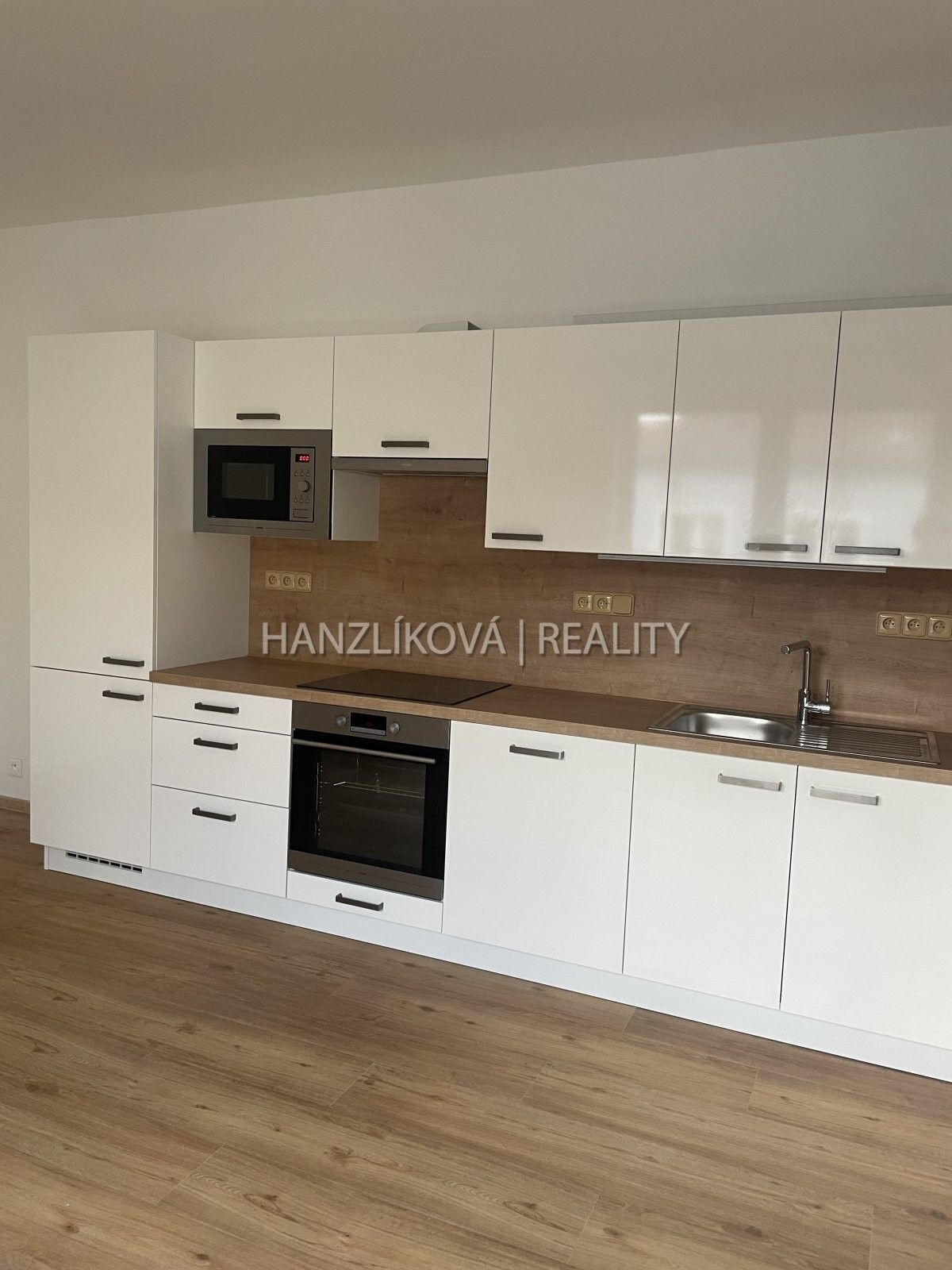 Pronájem byt 3+kk - Hálkova, České Budějovice, 54 m²