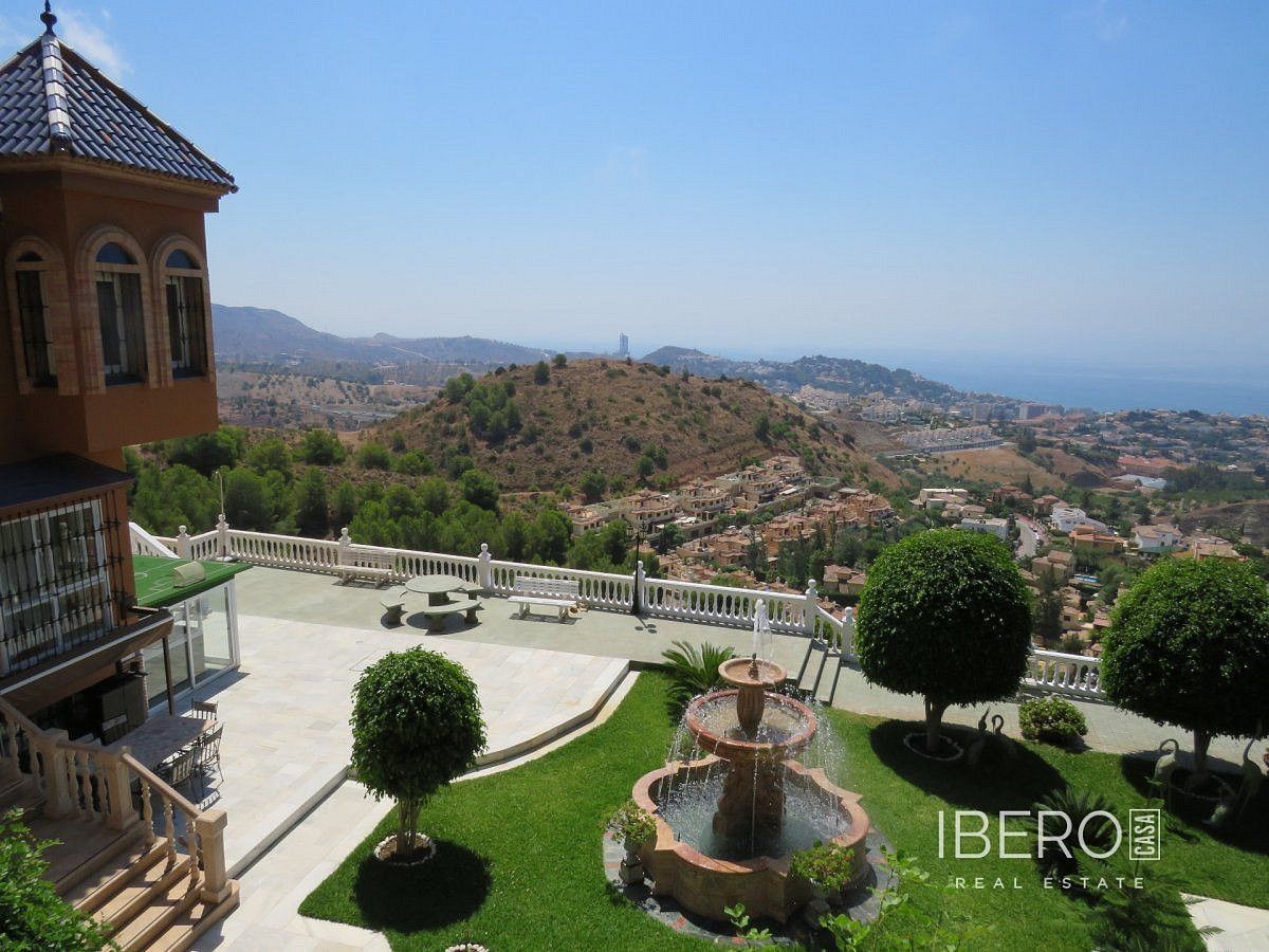 Prodej rodinný dům - Málaga, ES, 968 m² - 2