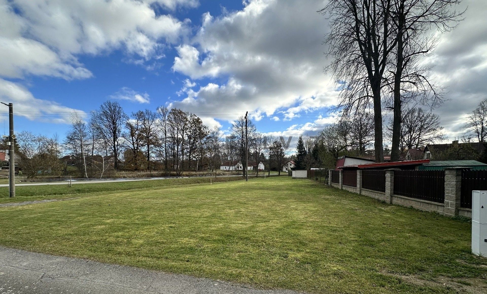 Pozemky pro bydlení, Lhota, Mladošovice