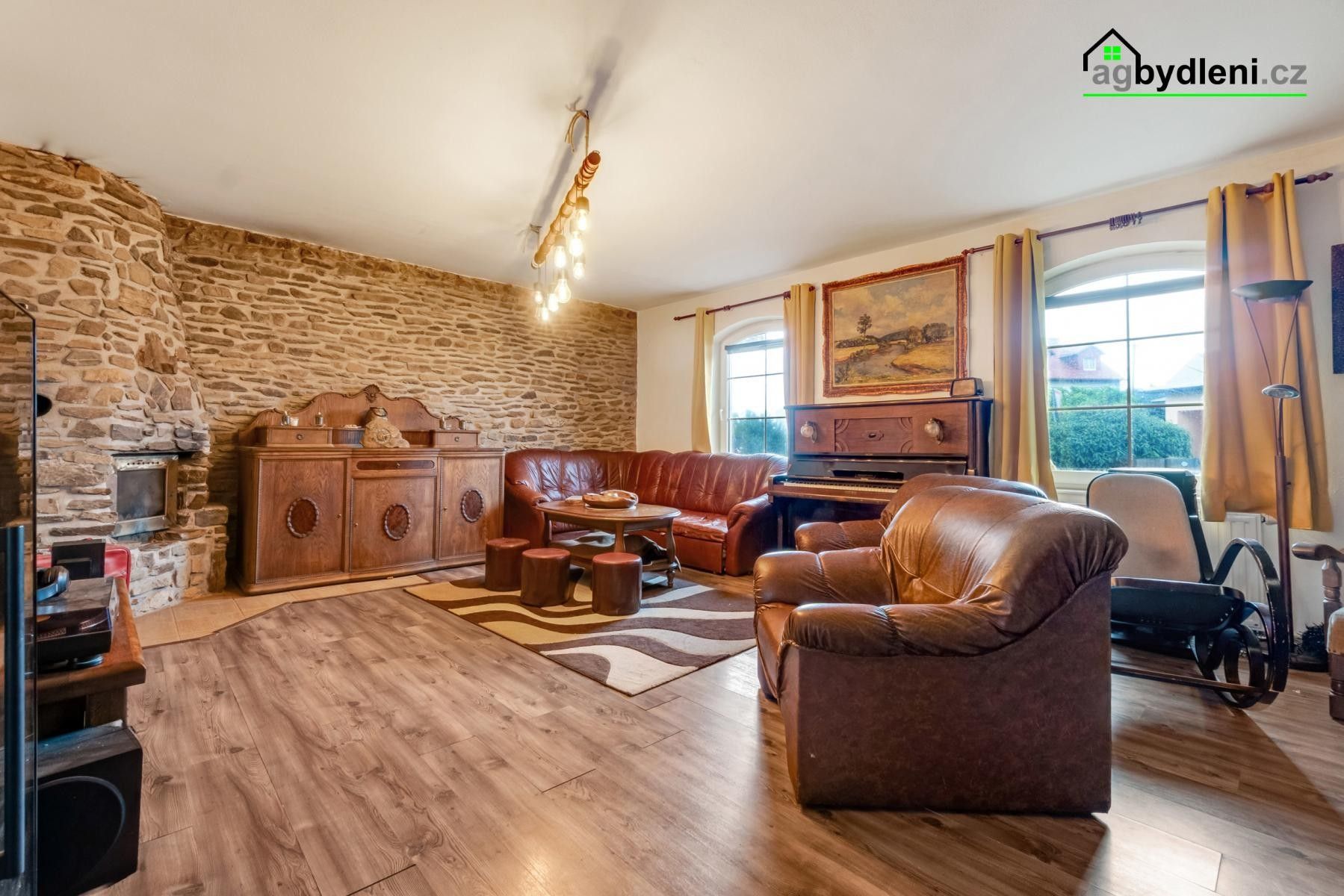 Prodej rodinný dům - Chudenín, 280 m² - 1