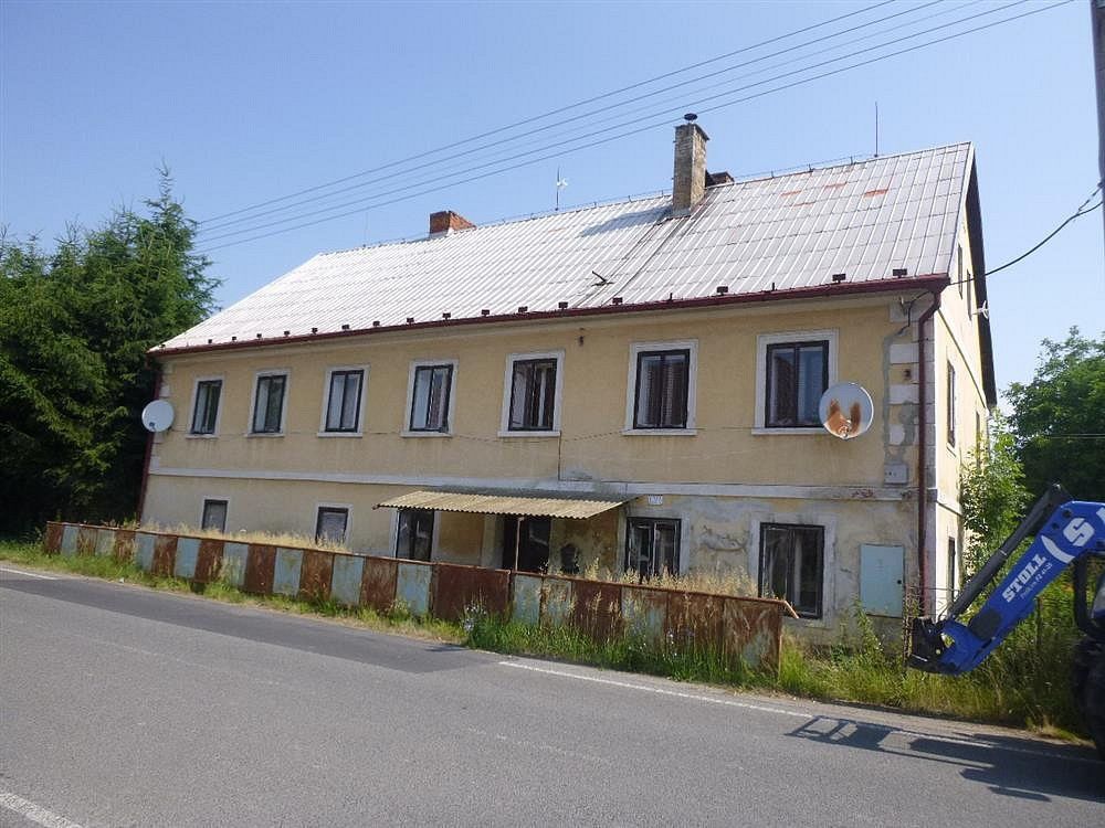 Rodinný dům · 1 334 m² · Svojkov, okres Česká Lípa, Liberecký kraj - 2