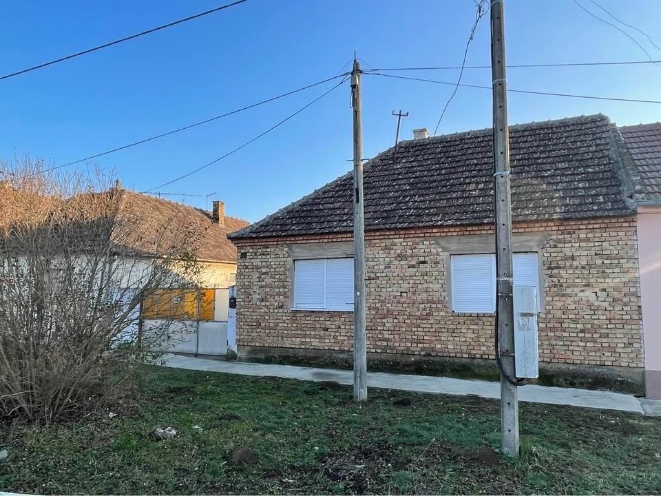 Rodinné domy, 987 66, Zahraničí