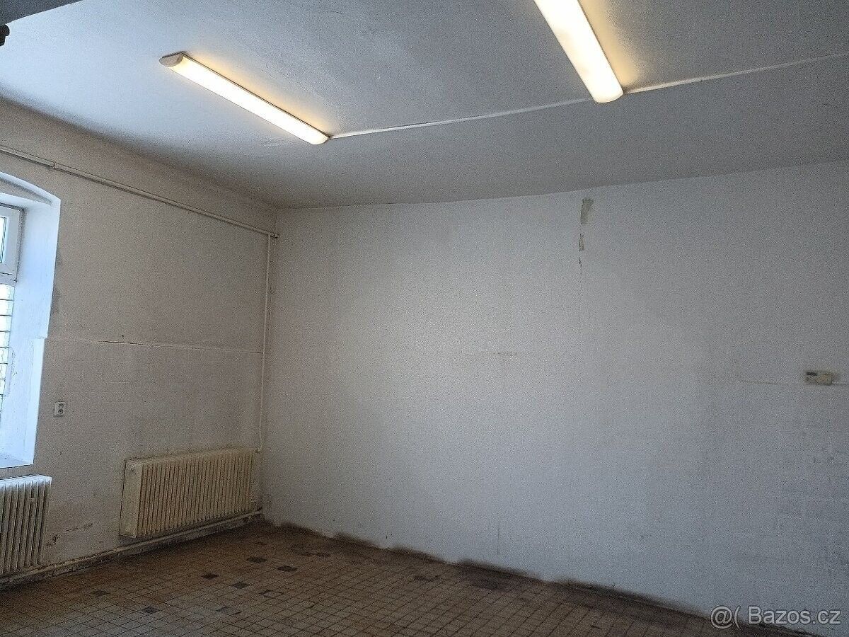 Sklady, Uničov, 783 91, 28 m²