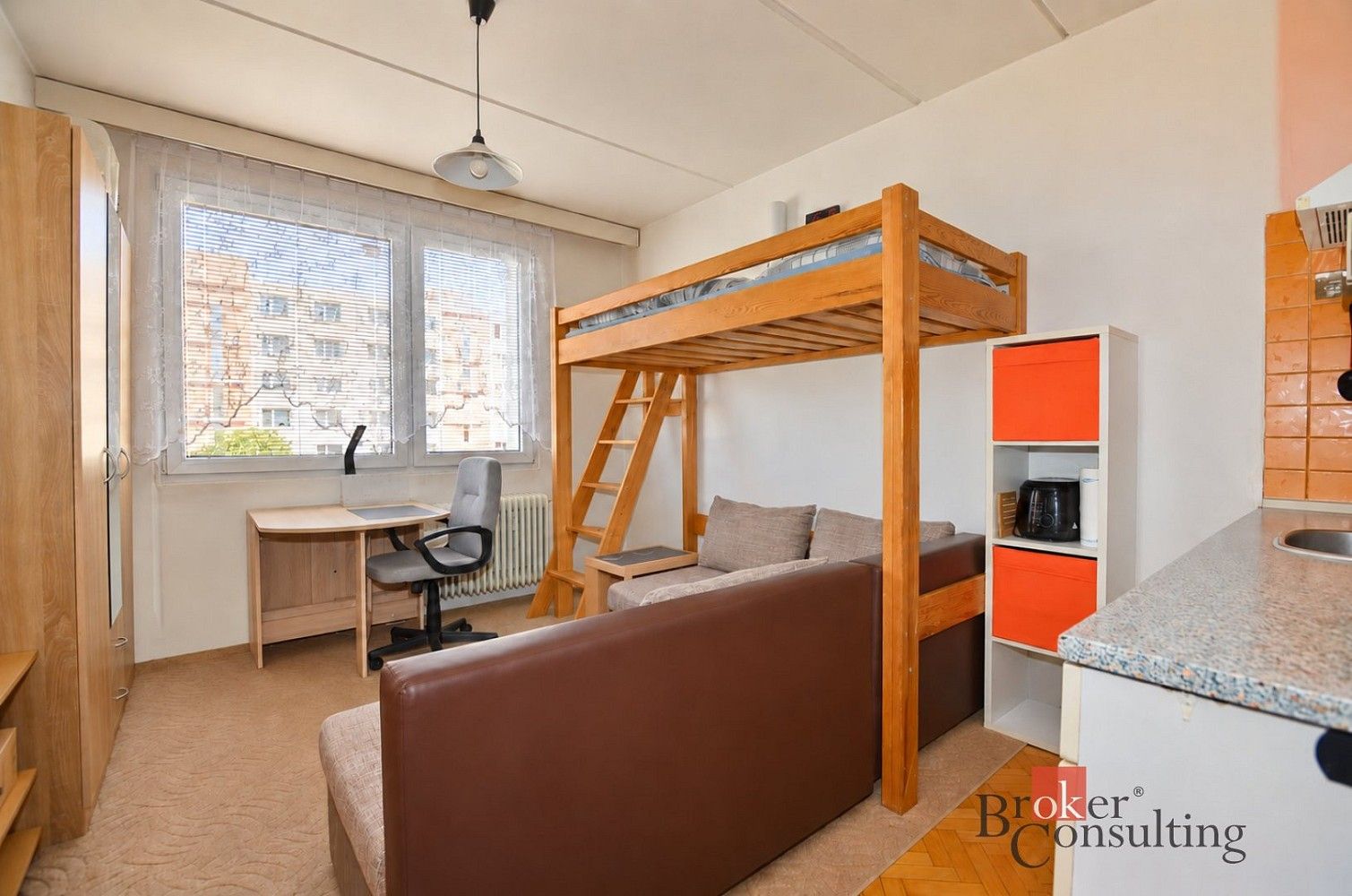 Pronájem byt 1+kk - Na Dlouhých, Plzeň - Doubravka, 20 m² - 2