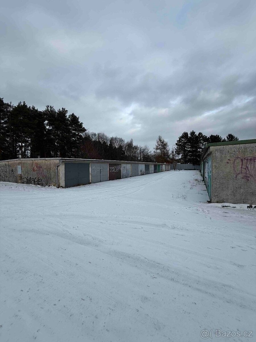 Pronájem garáž - Hradec Králové, 500 12