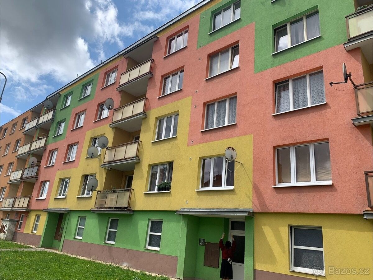 Byty, Hranice, 351 24