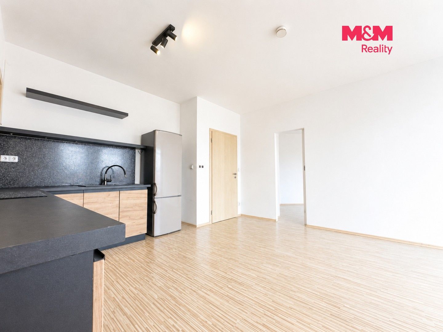 3+kk, Polní, Veleň, 75 m² - 1