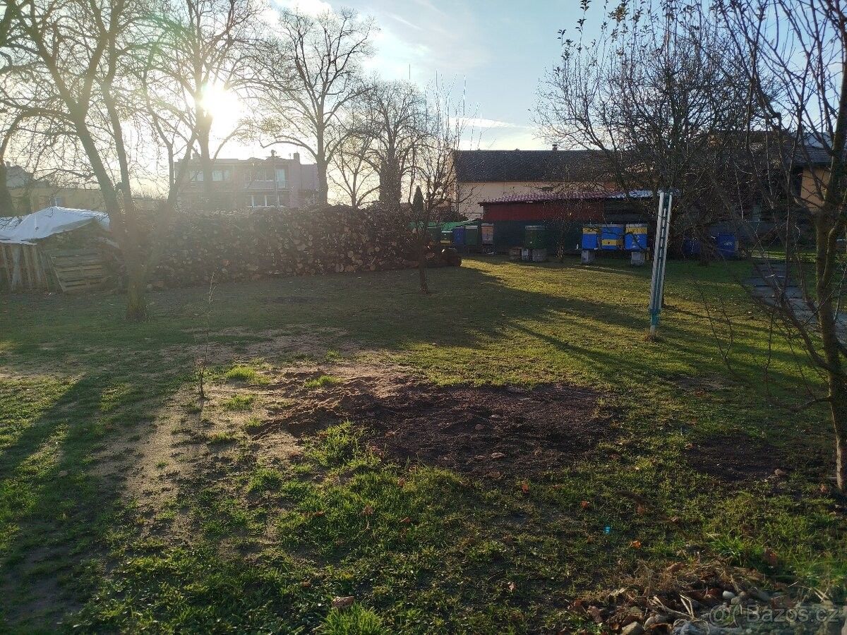 Prodej pozemek pro bydlení - Břest, 768 23