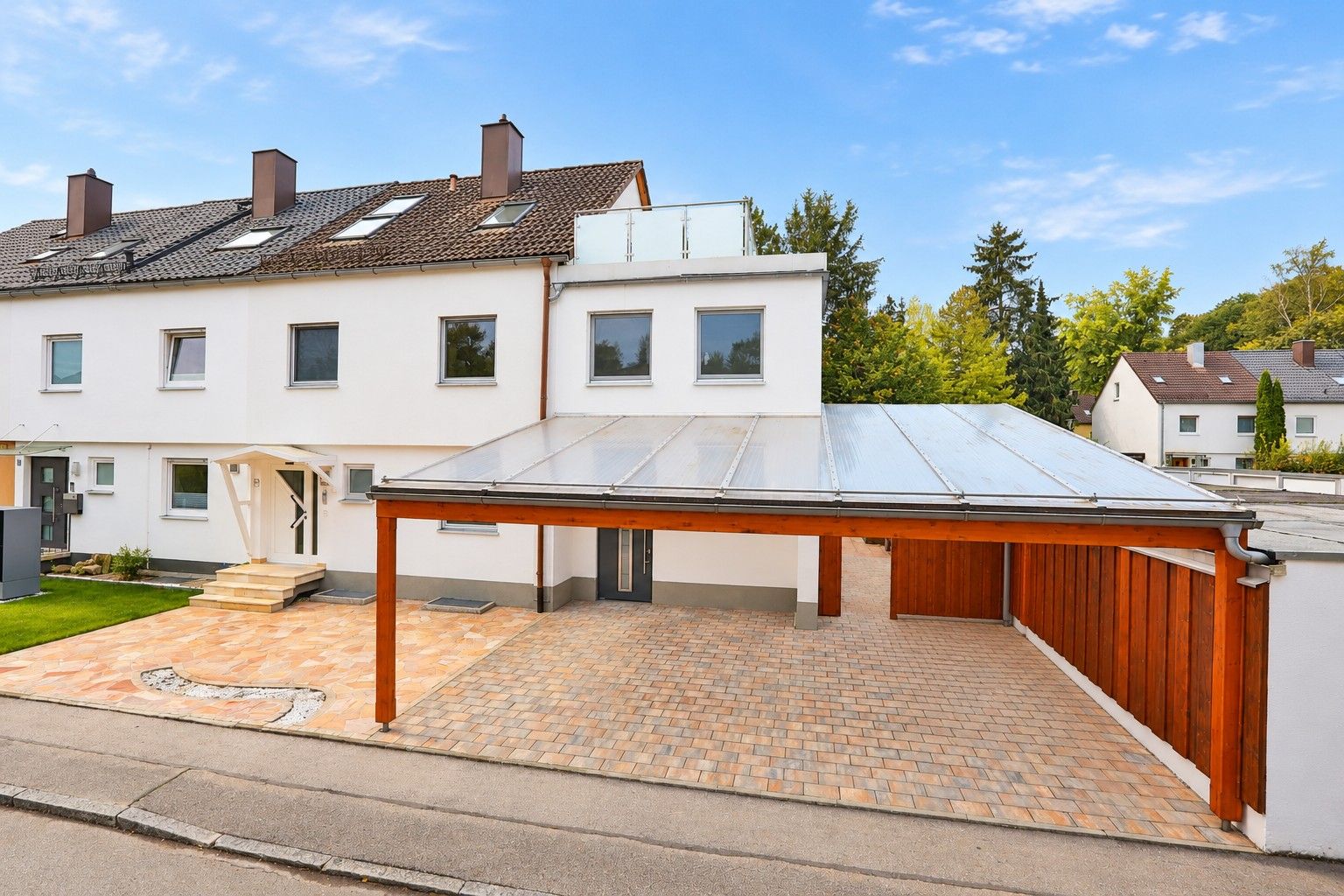 Rodinné domy, Hainbuchen Str. 18 Taufkirchen Taufkirchen Bayern 82024, 205 m² - 1
