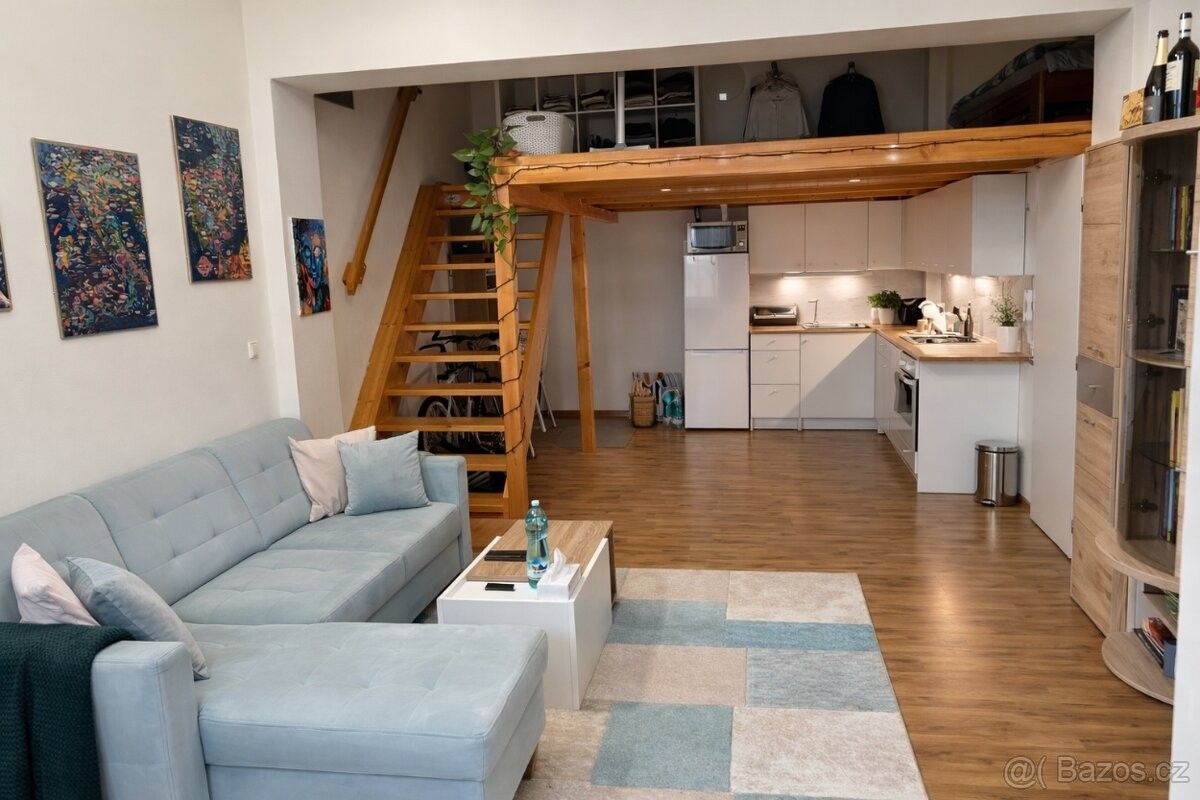 Byty, Veselí nad Moravou, 698 01