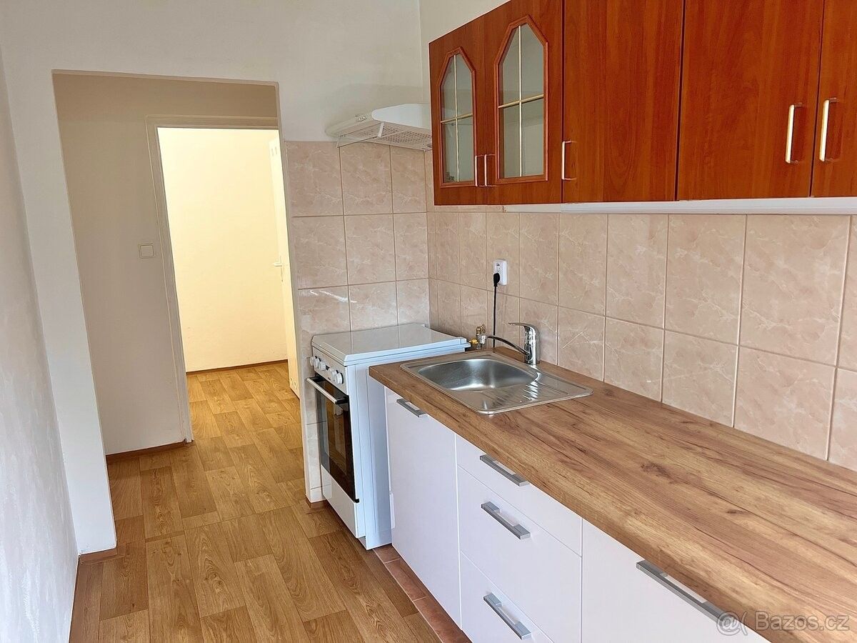 Pronájem byt - Kuřim, 664 34