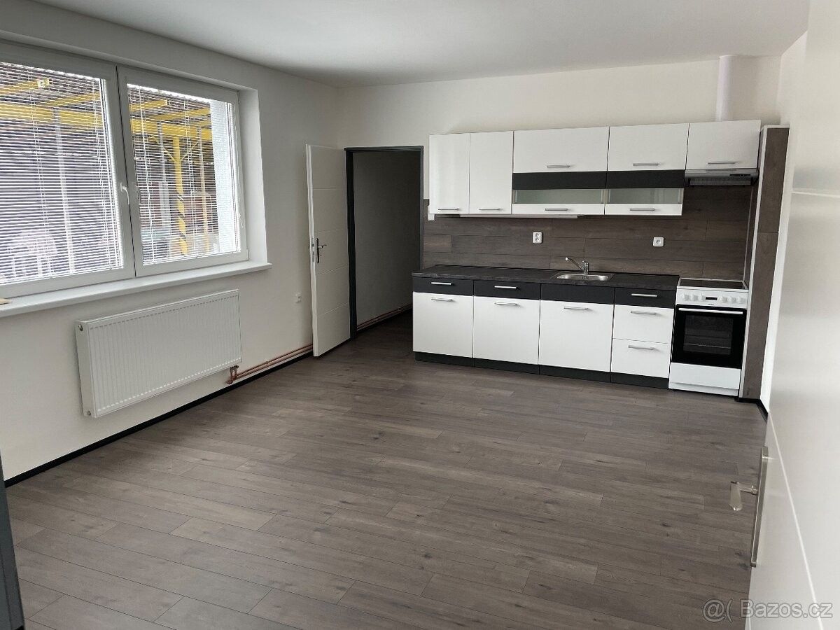 Byty, Častolovice, 517 50