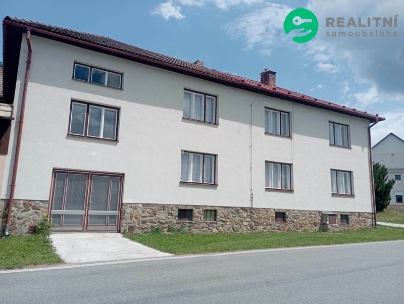 Rodinné domy, Sulkovec, 590 m² - 1