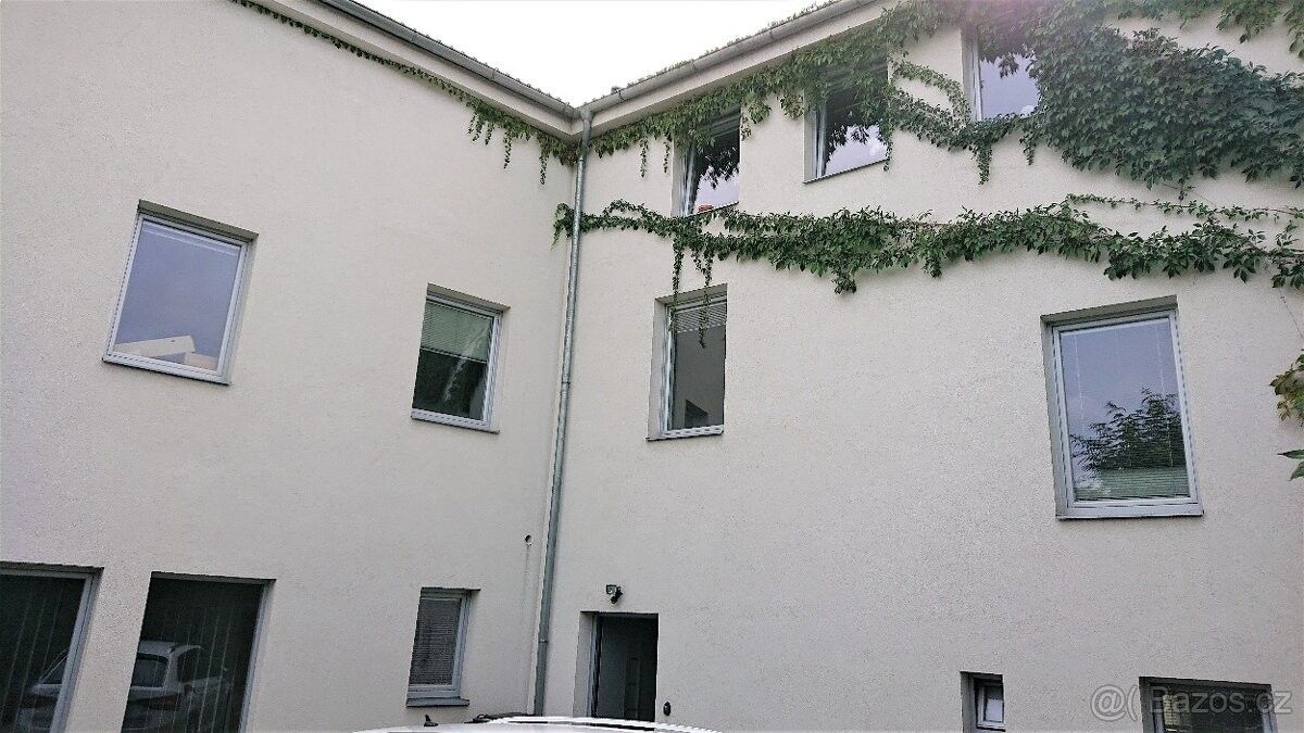 Prodej rodinný dům - Praha, 161 00