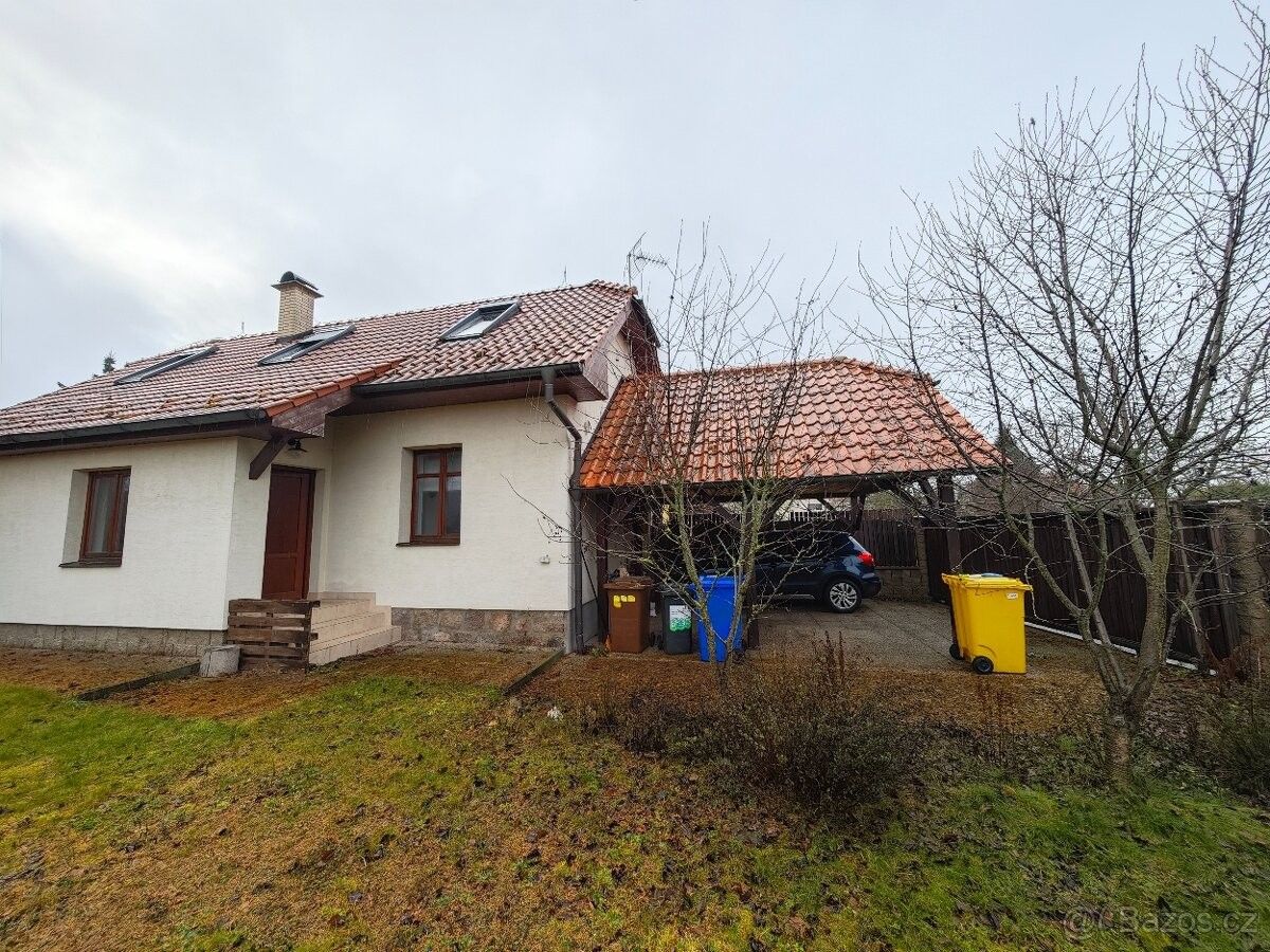 Rodinné domy, Mukařov, 251 62