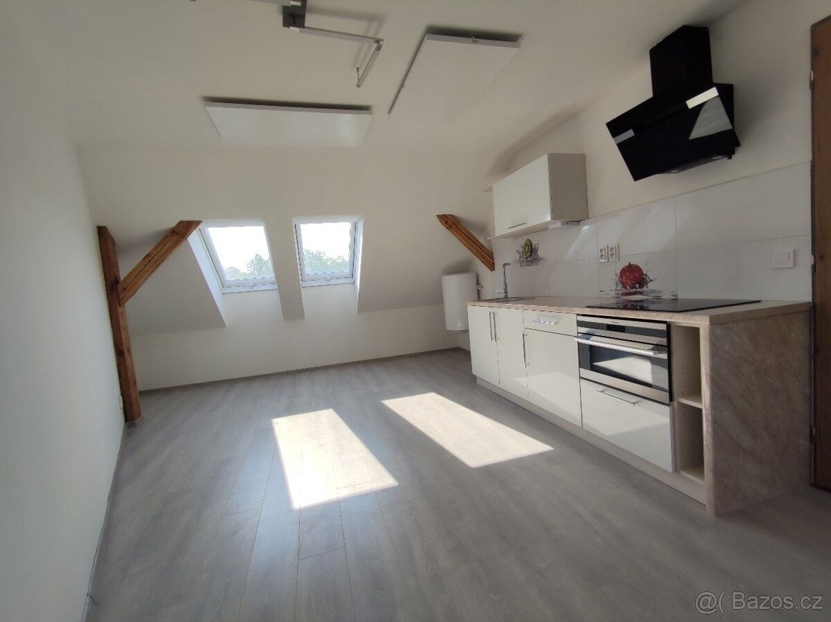 Byty, Mimoň, 471 24