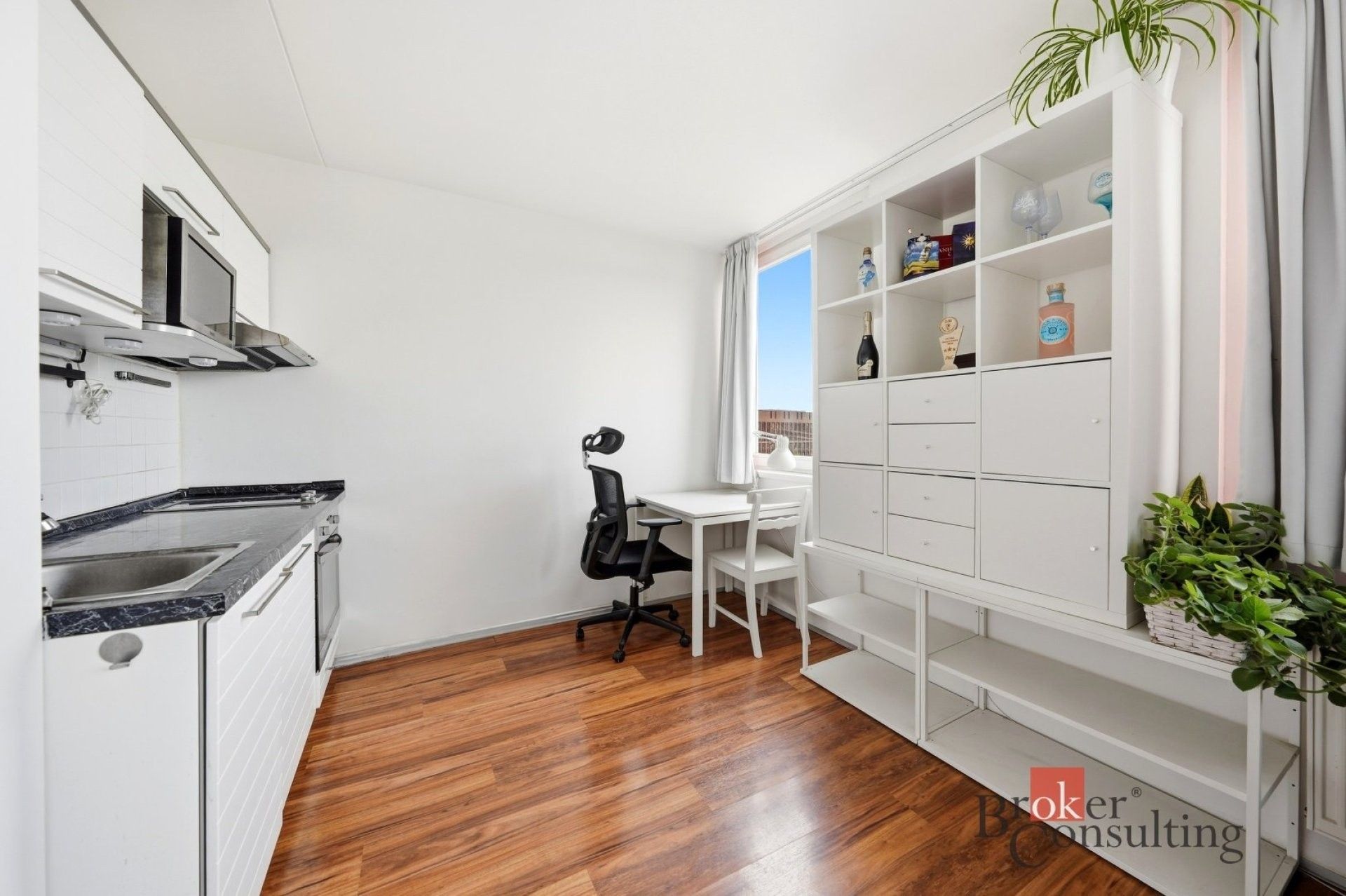 1+kk, Molákova, Praha, 30 m² - 2