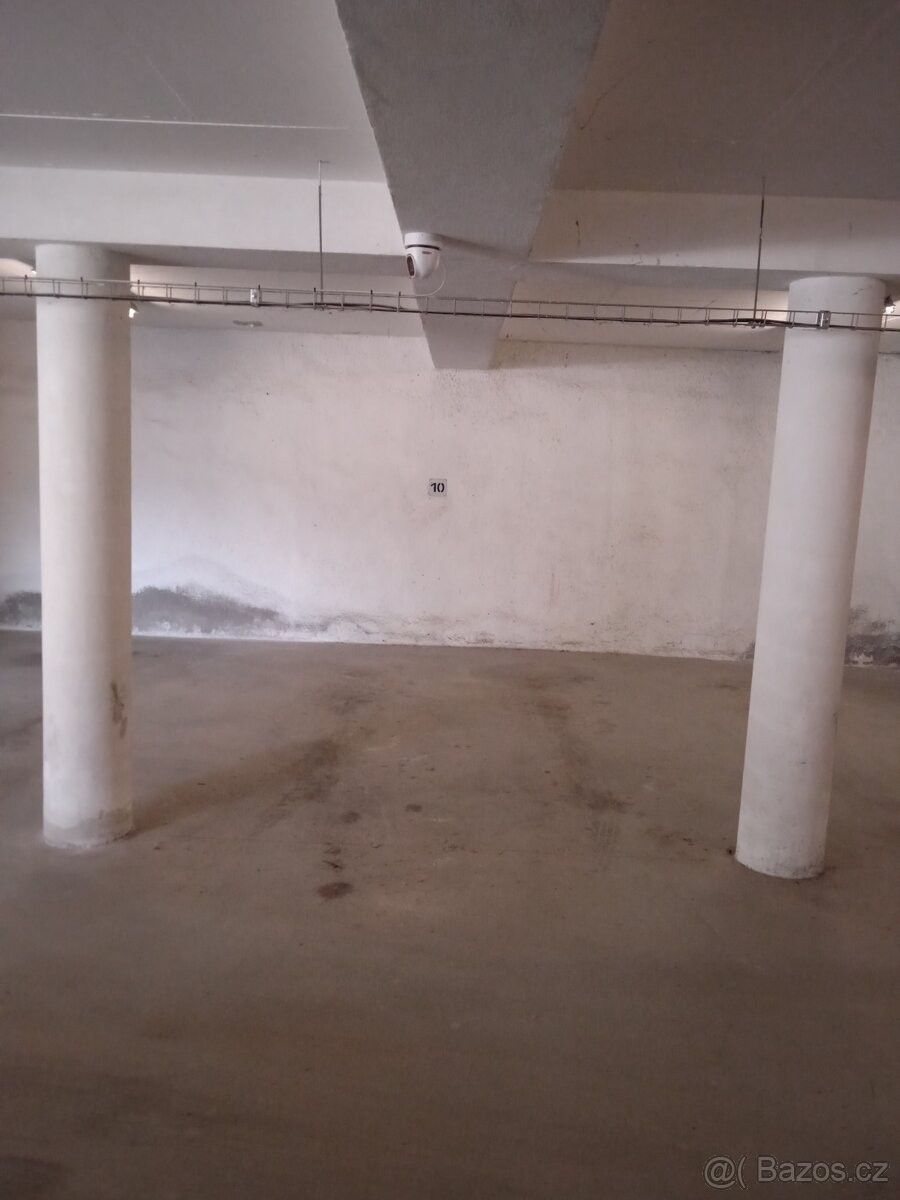 Pronájem garáž - Blansko, 678 01